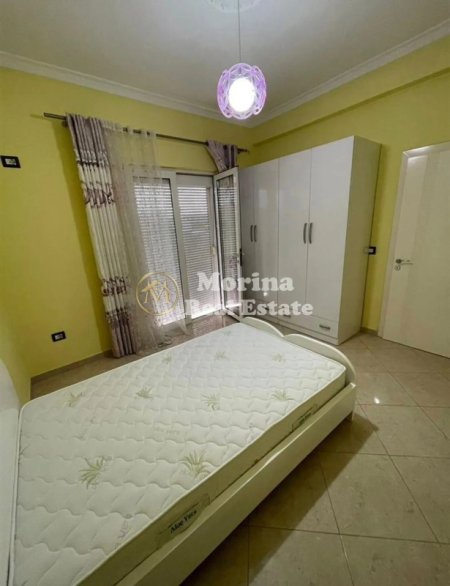 Tirane, jepet me qera apartament 3+1 Kati 3, 130 m² 350 € (Kamez)