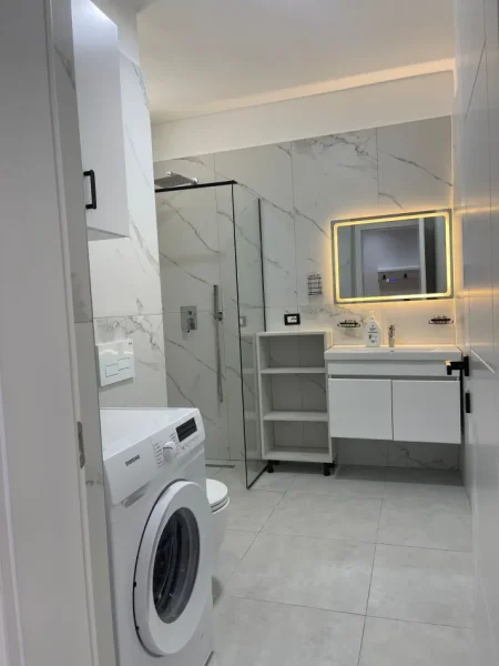 Tirane, shitet apartament 2+1 Kati 5, 110 m² 250.000 € (Rruga e kavajes perballe delijorgjit)