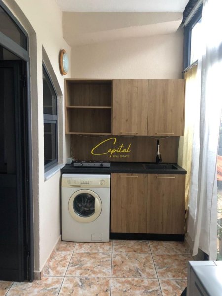 Tirane, jepet me qera apartament 1+1 Kati 1, 40 m² 350 € (MEDRESEJA)