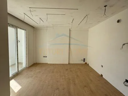 Tirane, shitet apartament 1+1+Ballkon Kati 7, 71 m² 114.240 € (Bulevardi Migjeni)