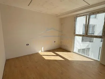 Tirane, shitet apartament 1+1+Ballkon Kati 7, 71 m² 114.240 € (Bulevardi Migjeni)