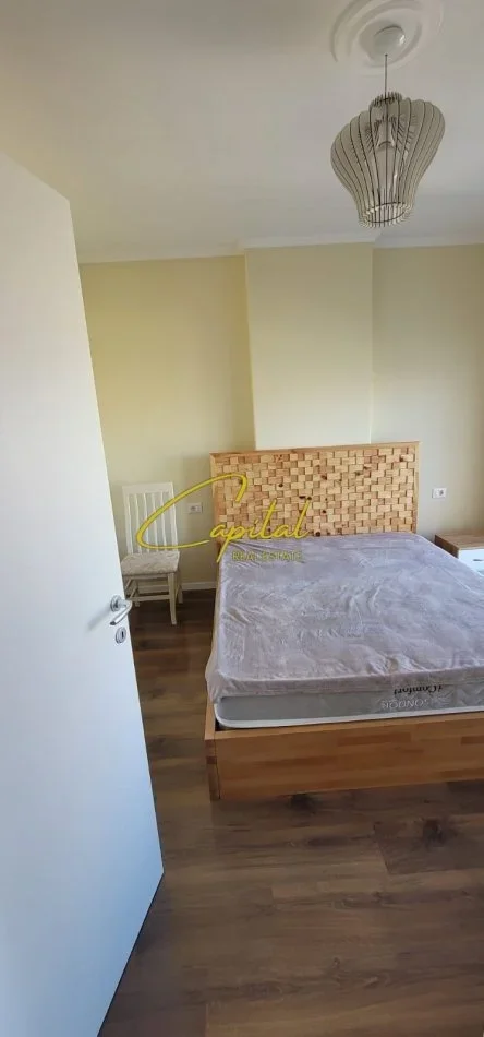 Tirane, jepet me qera apartament 1+1 Kati 2, 60 m² 500 € (RRUGA E DIBRES)