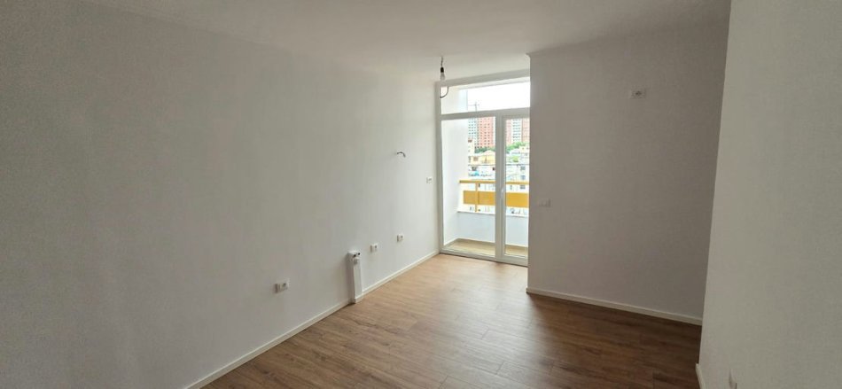 Tirane, shitet apartament 1+1+Ballkon Kati 7, 53 m² 115.000 € (Rruga &quot;Kavajes&quot;)