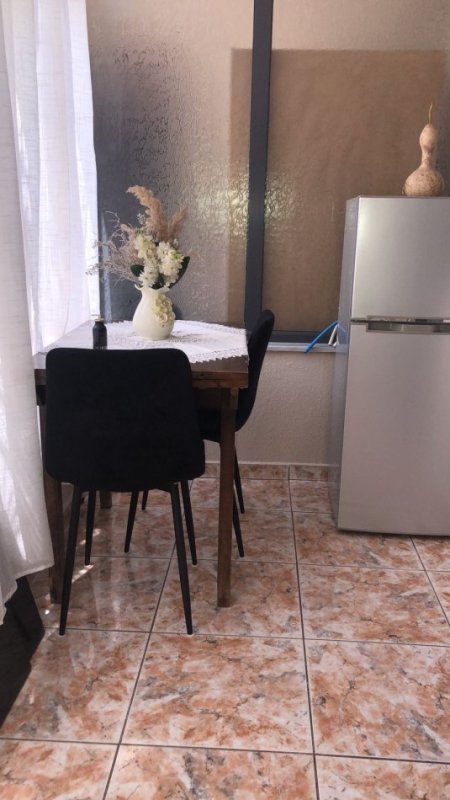 Tirane, jap me qera garsonier 1+1 Kati 0, 40 m² 350 € (Medrese)