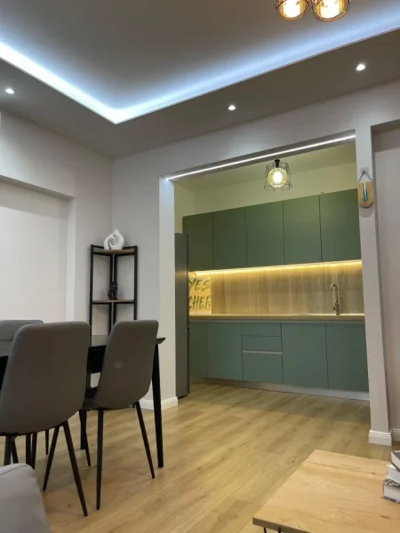 Tirane, shitet apartament 2+1 , 110 m² 250.000 € 