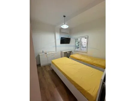 Tirane, shitet apartament 3+1+Ballkon Kati 2, 120 m² 220.000 € (Kinostudio)