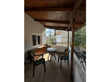 Tirane, shitet apartament 3+1+Ballkon Kati 2, 120 m² 220.000 € (Kinostudio)