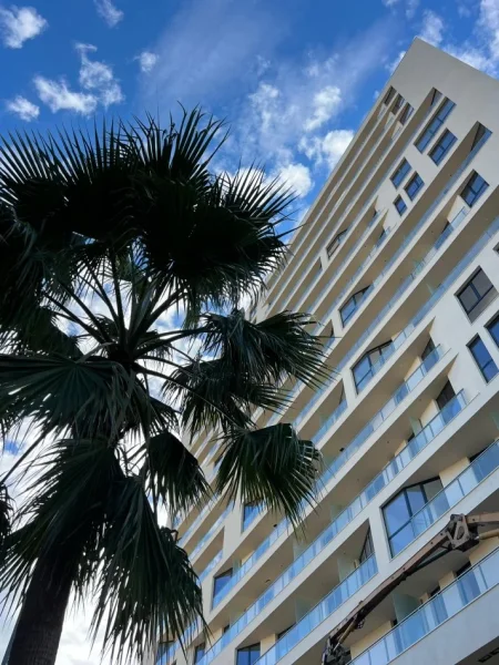 Tirane, jepet me qera ambjent biznesi Kati 13, 126 m² 2.200 € (Rruga "Mine Peza" pranë Prokurorisë.)