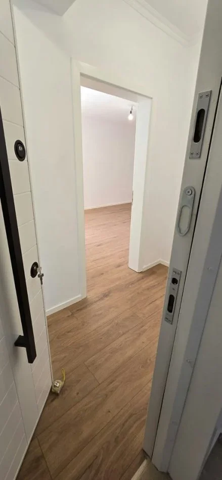 Tirane, shitet apartament 1+1 , 53 m² (Rruga"Artan Lenja")