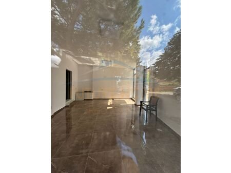 Tirane, shitet apartament 3+1+Ballkon Kati 2, 120 m² 220.000 € (Kinostudio)
