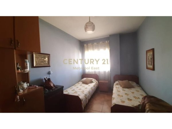 Tirane, shitet apartament 3+1 Kati 5, 108 m² 170.000 € (RRUGEN E DIBRES PRANE SHIK)