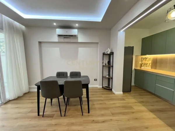 Tirane, shitet apartament 2+1 Kati 11, 110 m² 258.000 € (PERBALLE DELIJORGJIT)