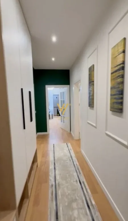 Tirane, shitet apartament 2+1+Ballkon Kati 1, 89 m² 245.000 € (RRUGA “BILAL SINA”, KOPSHTI ZOOLOGJIK)