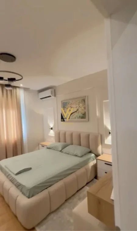 Tirane, shitet apartament 2+1+Ballkon Kati 1, 89 m² 245.000 € (RRUGA “BILAL SINA”, KOPSHTI ZOOLOGJIK)