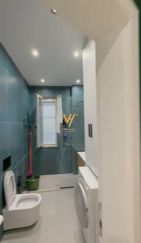 Tirane, shitet apartament 2+1+Ballkon Kati 1, 89 m² 245.000 € (RRUGA “BILAL SINA”, KOPSHTI ZOOLOGJIK)