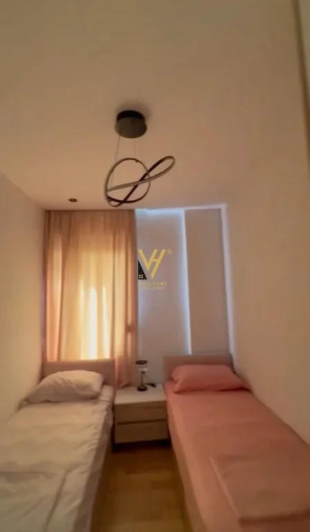 Tirane, shitet apartament 2+1+Ballkon Kati 1, 89 m² 245.000 € (RRUGA “BILAL SINA”, KOPSHTI ZOOLOGJIK)