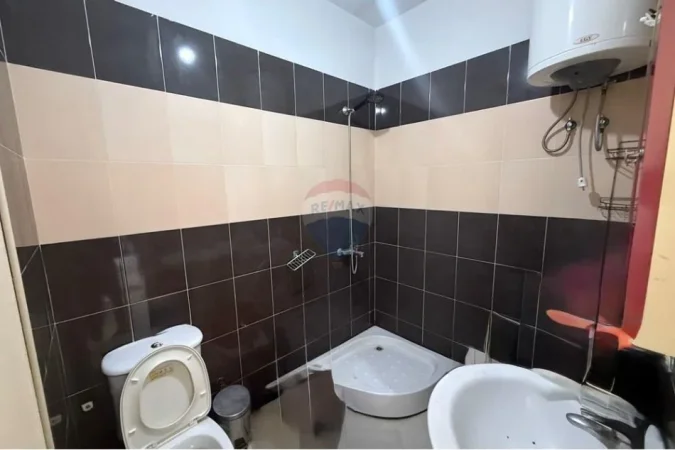 Tirane, shitet apartament 1+1 , 81 m² 110.500 € (530181053-632)