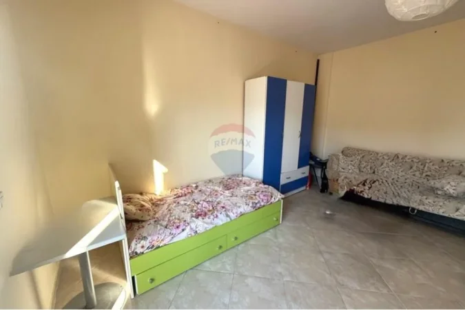 Tirane, shitet apartament 1+1 , 81 m² 110.500 € (530181053-632)
