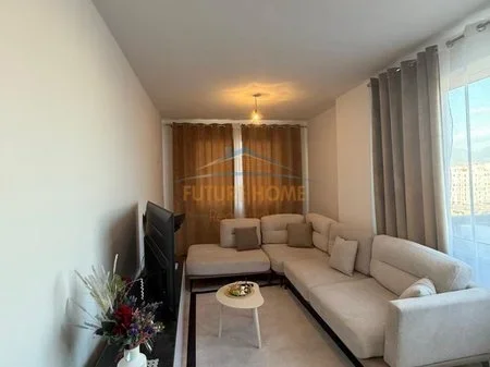 Tirane, shitet apartament 2+1 Kati 8, 190 m² 135.000 € 
