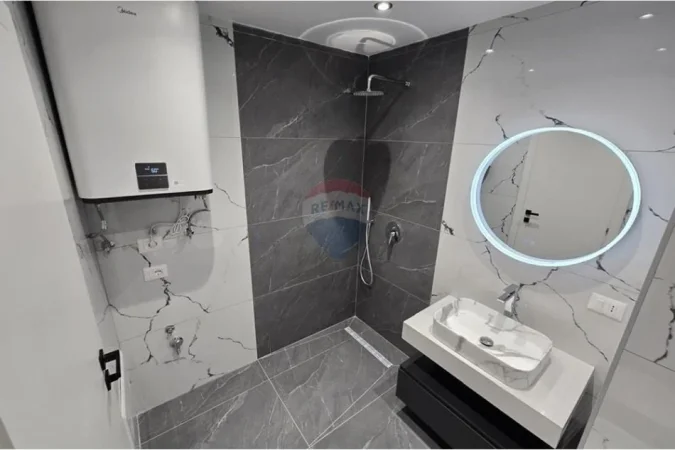 Tirane, shitet apartament 2+1 , 84 m² 215.000 € (ID: 530181053-622)