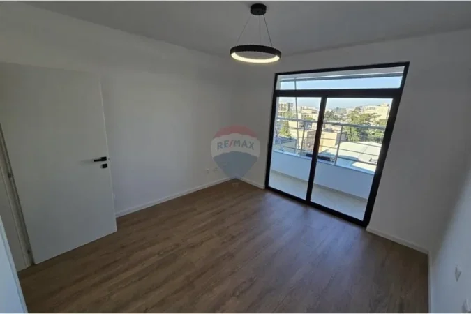 Tirane, shitet apartament 2+1 , 84 m² 215.000 € (ID: 530181053-622)