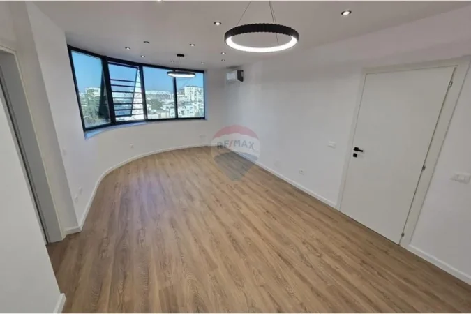 Tirane, shitet apartament 2+1 , 84 m² 215.000 € (ID: 530181053-622)