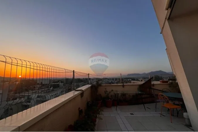 Tirane, shitet apartament 2+1+Ballkon , 126 m² 238.000 € 