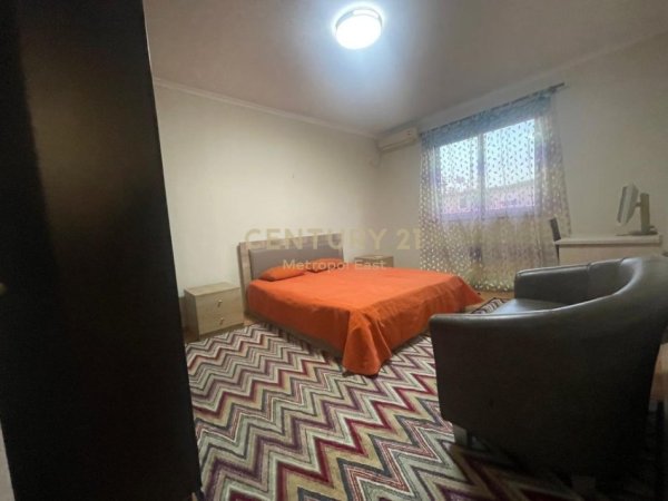 Tirane, jepet me qera apartament 1+1 Kati 5, 59 m² 450 € (Rr.Ifran Tomini)