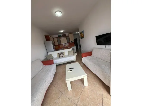 Tirane, jepet me qera apartament 2+1 Kati 8, 105 m² 600 € 