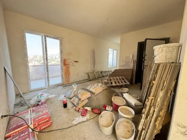 Tirane, shitet apartament 2+1+Ballkon Kati 5, 132 m² 150.000 € (Selite)