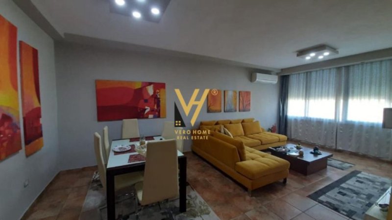 Tirane, shitet apartament 3+1+2+Ballkon Kati 5, 117 m² 170.000 € (RRUGA E DIBRES)