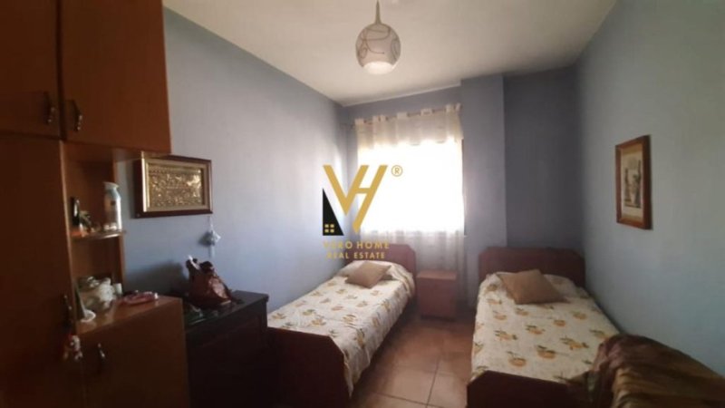 Tirane, shitet apartament 3+1+2+Ballkon Kati 5, 117 m² 170.000 € (RRUGA E DIBRES)