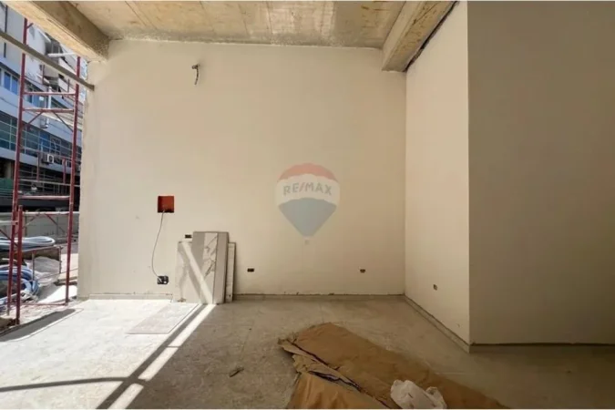 Tirane, jepet me qera ambjent biznesi Kati 0, 50 m² 1.500 € (Zogu i Zi)