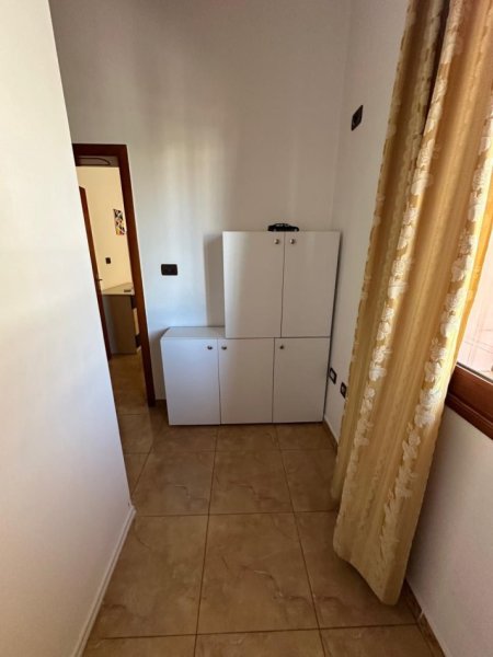 Tirane, jepet me qera apartament 2+1+Ballkon Kati 3, 85 m² 520 € (Artan Lenja)