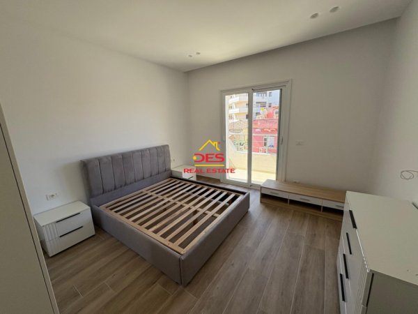 Vlore, shitet Vile , 396 m² 590.000 € (Rruga Sadik Zotaj)