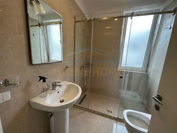 0683487469 Tirane, shitet apartament 2+1 Kati 3, 115 m² 240.000 € (Kompleksi FZ , Liqeni i Thate)