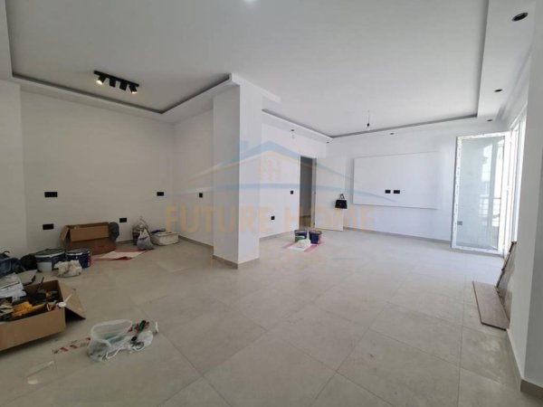 Tirane, shitet apartament 2+1 Kati 11, 110 m² 130.000 € 
