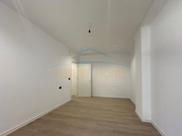Tirane, shitet apartament 2+1 Kati 11, 110 m² 130.000 € 