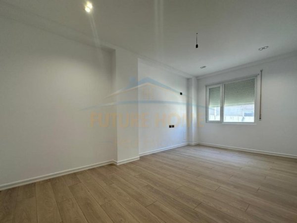 Tirane, shitet apartament 2+1 Kati 11, 110 m² 130.000 € 