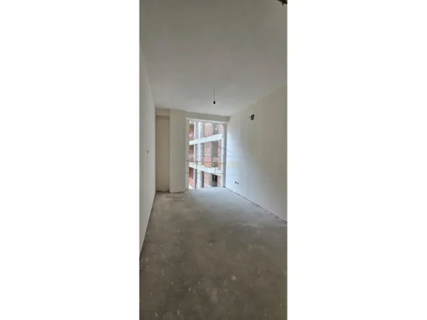 Tirane, shitet apartament 2+1+Ballkon Kati 2, 90 m² 159.000 € 