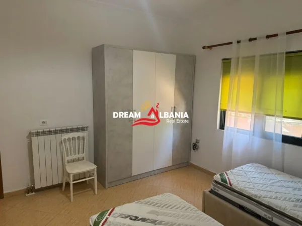 Tirane, jepet me qera apartament 2+1 Kati 1, 125 m² 600 € (tek rruga Elbasanit)