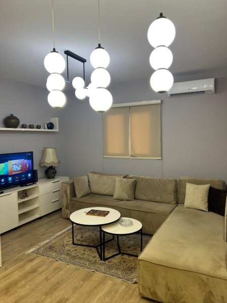 Tirane, jepet me qera apartament 1+1+Ballkon Kati 1, 60 m² 63.000 LEKE (KOMUNA E PARISIT)