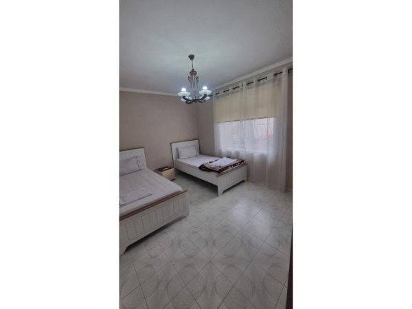 0683487469 Tirane, jepet me qera apartament 2+1 Kati 1, 82 m² 700 € (Rruga Tefta Tashko)