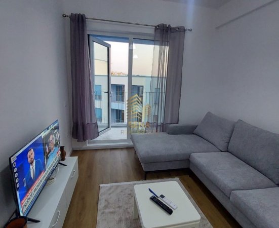 Tirane, jepet me qera apartament 1+1+Ballkon Kati 3, 65 m² 450 € (Kompleksi Oxa, Fresk)