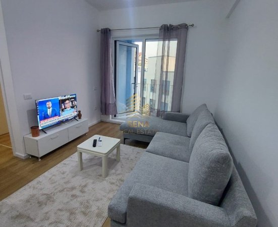 Tirane, jepet me qera apartament 1+1+Ballkon Kati 3, 65 m² 450 € (Kompleksi Oxa, Fresk)