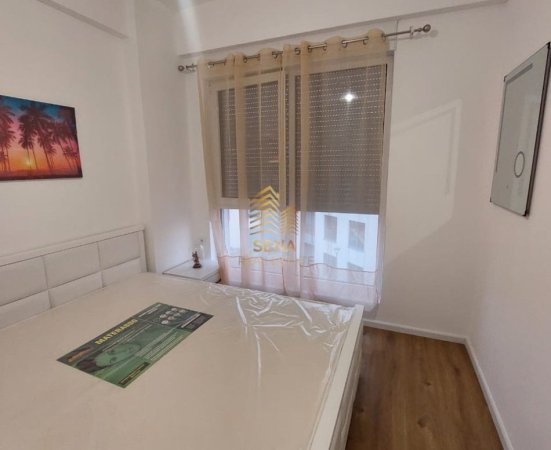 Tirane, jepet me qera apartament 1+1+Ballkon Kati 3, 65 m² 450 € (Kompleksi Oxa, Fresk)