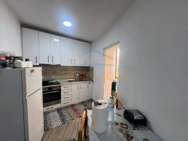 0683487469 Tirane, shitet apartament 1+1 Kati 2, 74 m² 85.000 € (Laprake , Prane Kupoles)