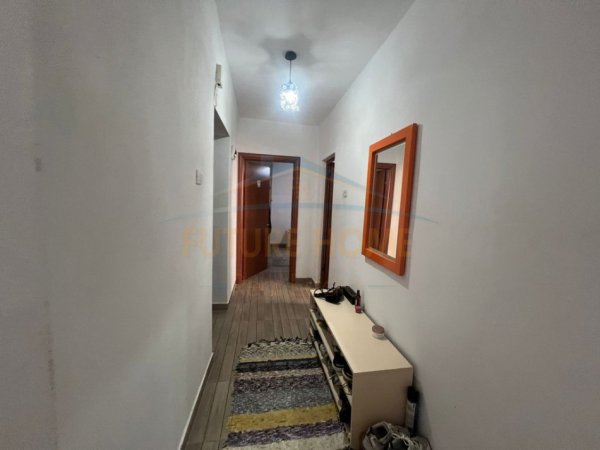 0683487469 Tirane, shitet apartament 1+1 Kati 2, 74 m² 85.000 € (Laprake , Prane Kupoles)
