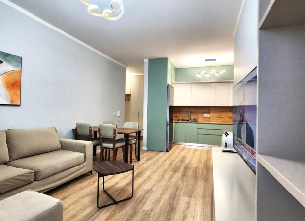 ⚪️ Jepet Me Qera : 2+1+2wc & Garazh 📍Stacioni Trenit (Rr.Karl Gega Mulliri Vjetër ) 750€