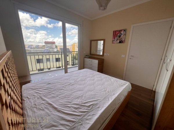 Tirane, jepet me qera apartament 1+1+Ballkon Kati 2, 57 m² 550 € (Shkolla e Bashkuar, Tiranë)